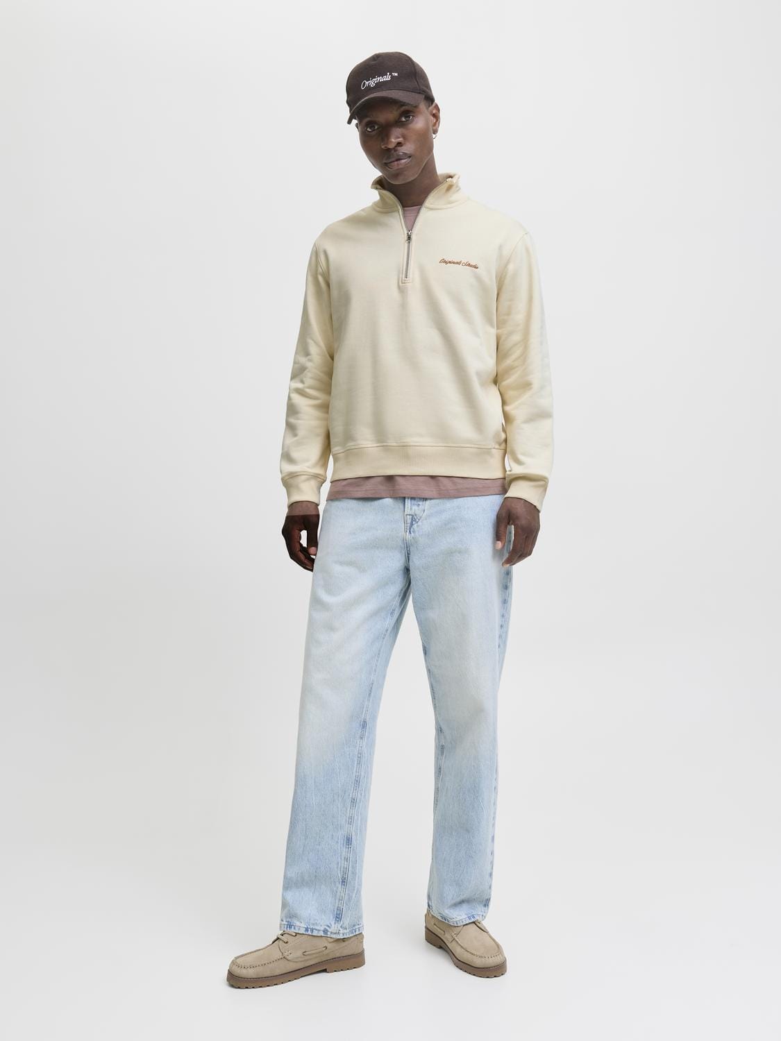 model_shot-front_full